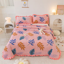Load image into Gallery viewer, Autumn and Winter Thickening Milk Fiber Three-Piece Quilted Crystal Velvet Lace Thermal Blanket Bed Sheet
