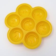 Load image into Gallery viewer, 2PC Silicone Mold 7-Hole Silicone Ice Tray Creative Ice Cubes Mold round Ice Maker
