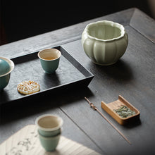 Lade das Bild in den Galerie-Viewer, Ashtray Buddha Hand Jianshui Tea Ceremony Utensils Tea Basin Ceramic Waste Water Tank Tea Mat
