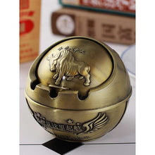 Load image into Gallery viewer, Ashtray Creative Personalized Trend Lid Large Retro Prevent Fly Ash Ashtray
