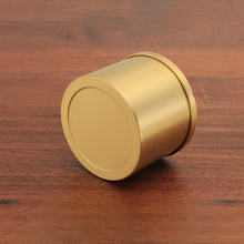 Lade das Bild in den Galerie-Viewer, Ashtray Personalized Creative  Home Office Anti-Gray Engraved Logo Pure Brass Ashtray
