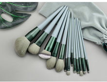 Lade das Bild in den Galerie-Viewer, 13 PCs Makeup Brush Beauty Kits Super Soft Blush Loose Powder Brush

