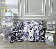 Load image into Gallery viewer, Blanket Flannel Blanket Foreign Trade Sable Fur Nap Blanket Coral Fleece Blanket Gift Box
