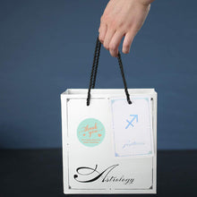 Lade das Bild in den Galerie-Viewer, 2x500pcs Christmas Xmas 4 Design Reel Pink Blue Thank You Sticker Thank Gift Sealing Label tape
