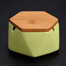 Lade das Bild in den Galerie-Viewer, Ashtray Creative Home Living Room Ins Trendy Office Lid  Windproof Ashtray
