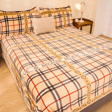 Load image into Gallery viewer, Thick Warm Milk Velvet Blanket Blanket Gift Blanket Sofa Blanket Nap Blanket
