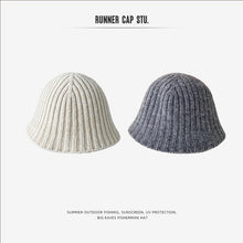 Lade das Bild in den Galerie-Viewer, Warm Winter Knit Beanie Hats Korean Style Pure Color Japanese Little Lady Autumn Unisex
