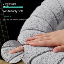 Load image into Gallery viewer, 3pcs Toilet Seat Cover Pads Home    Four Seasons plus-Sized Size Closestool  Extra Thick Band
