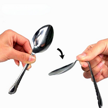 Load image into Gallery viewer, 2pcs Bend Spoon Bending For Children Gift Interesting Magic Props
